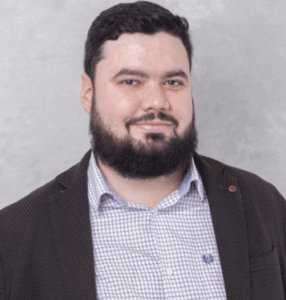 Алексей Воробьев - руководитель направления онлайн-обучения в&nbsp;Академии бизнеса Ernst and Young